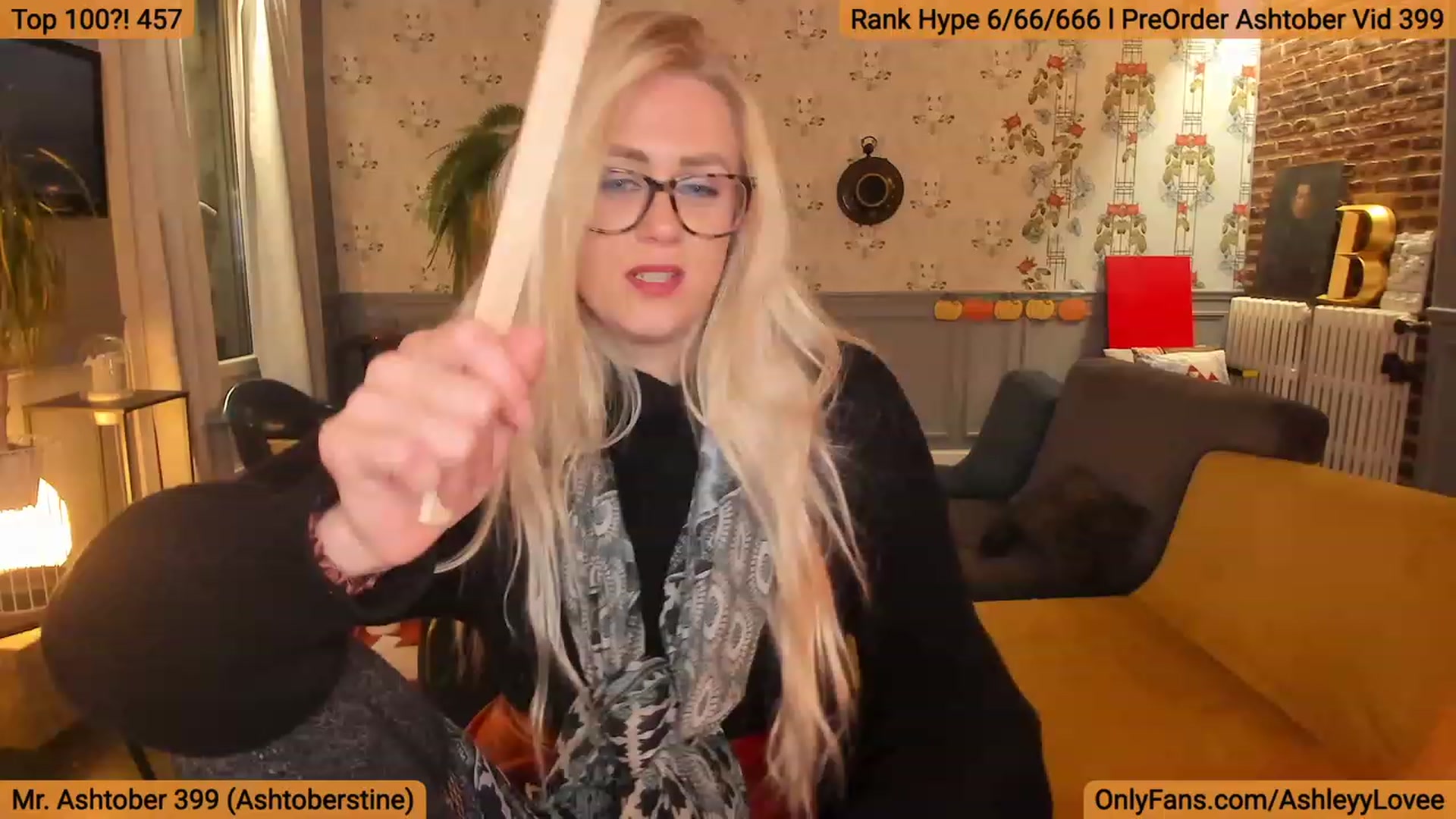 Gallery image thumbnail from AshleyyLovee's myfreecams stream on, 10/03/2023, 22:46 image 20 of 20