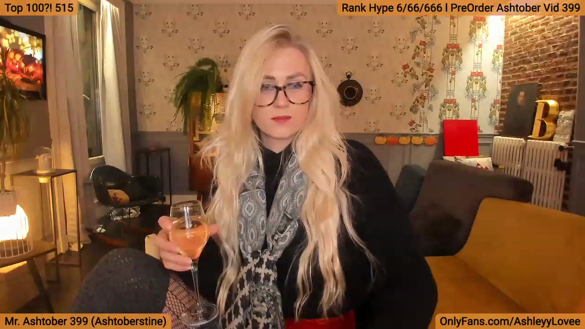 Gallery image thumbnail from AshleyyLovee's myfreecams stream on, 10/03/2023, 22:46 image 3 of 20