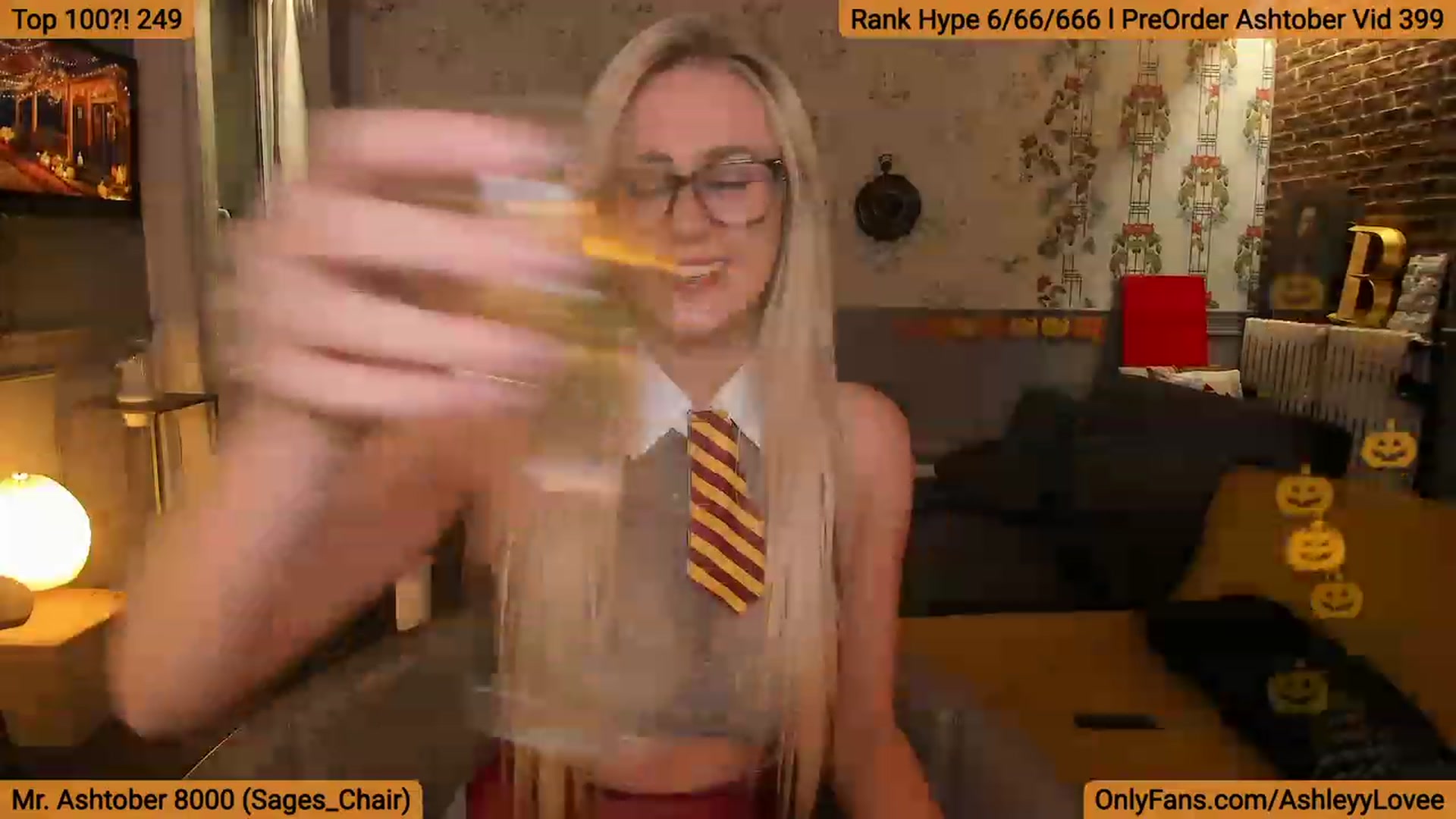 Gallery image thumbnail from AshleyyLovee's myfreecams stream on, 10/05/2023, 21:44 image 4 of 20