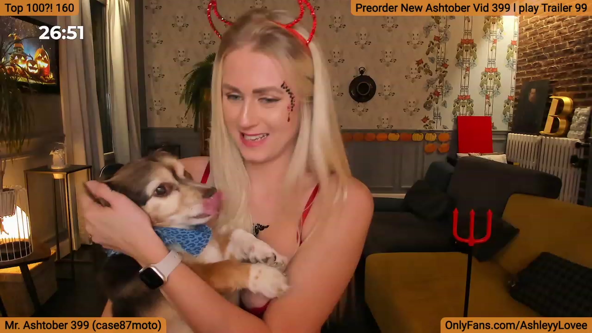 Gallery image thumbnail from AshleyyLovee's myfreecams stream on, 10/11/2023, 23:08 image 10 of 20