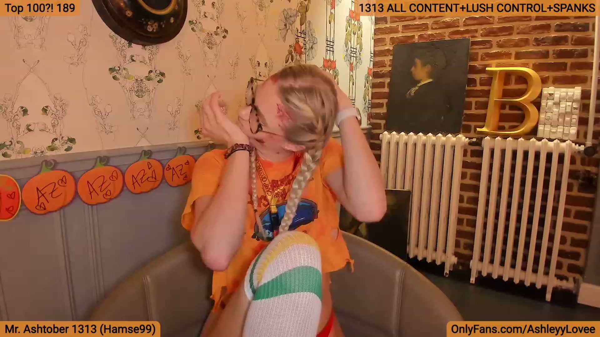Gallery image thumbnail from AshleyyLovee's myfreecams stream on, 10/13/2023, 23:45 image 18 of 20