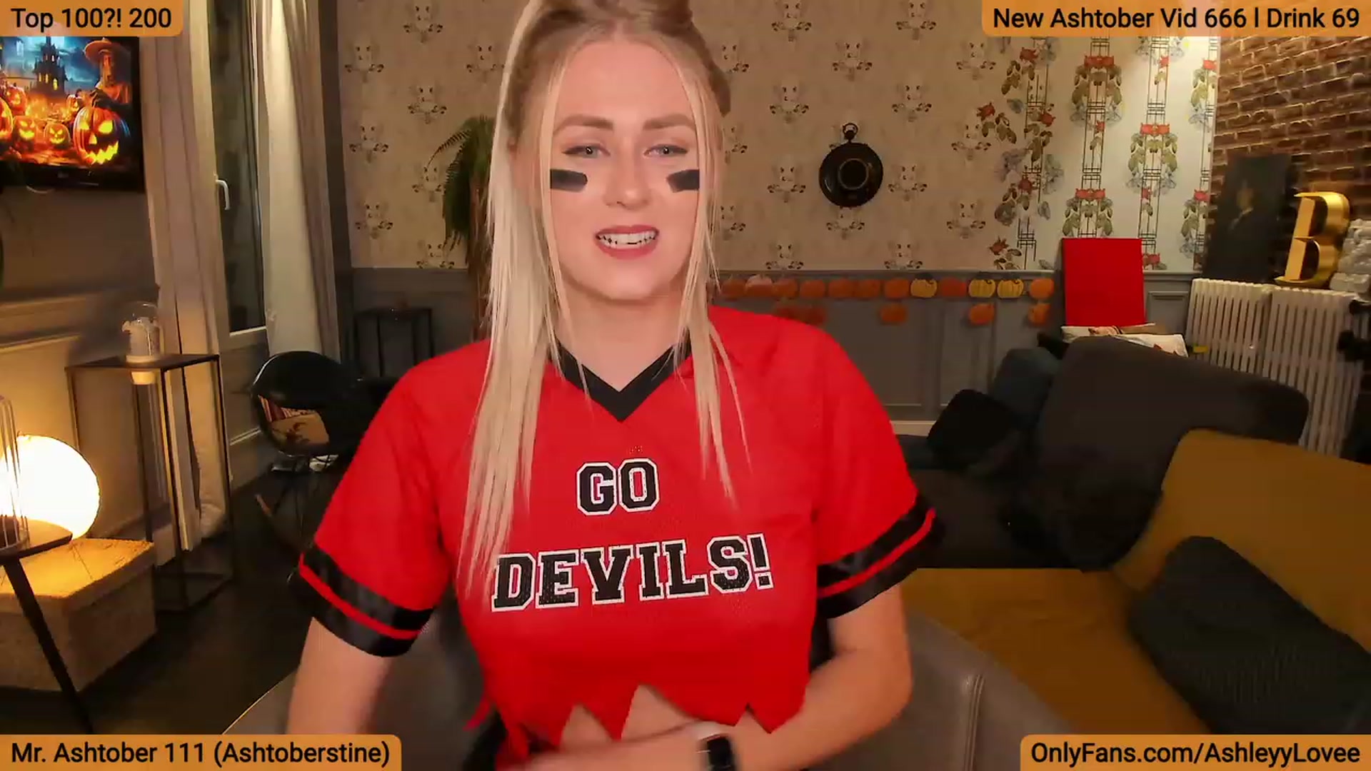 Gallery image thumbnail from AshleyyLovee's myfreecams stream on, 10/15/2023, 23:35 image 4 of 20