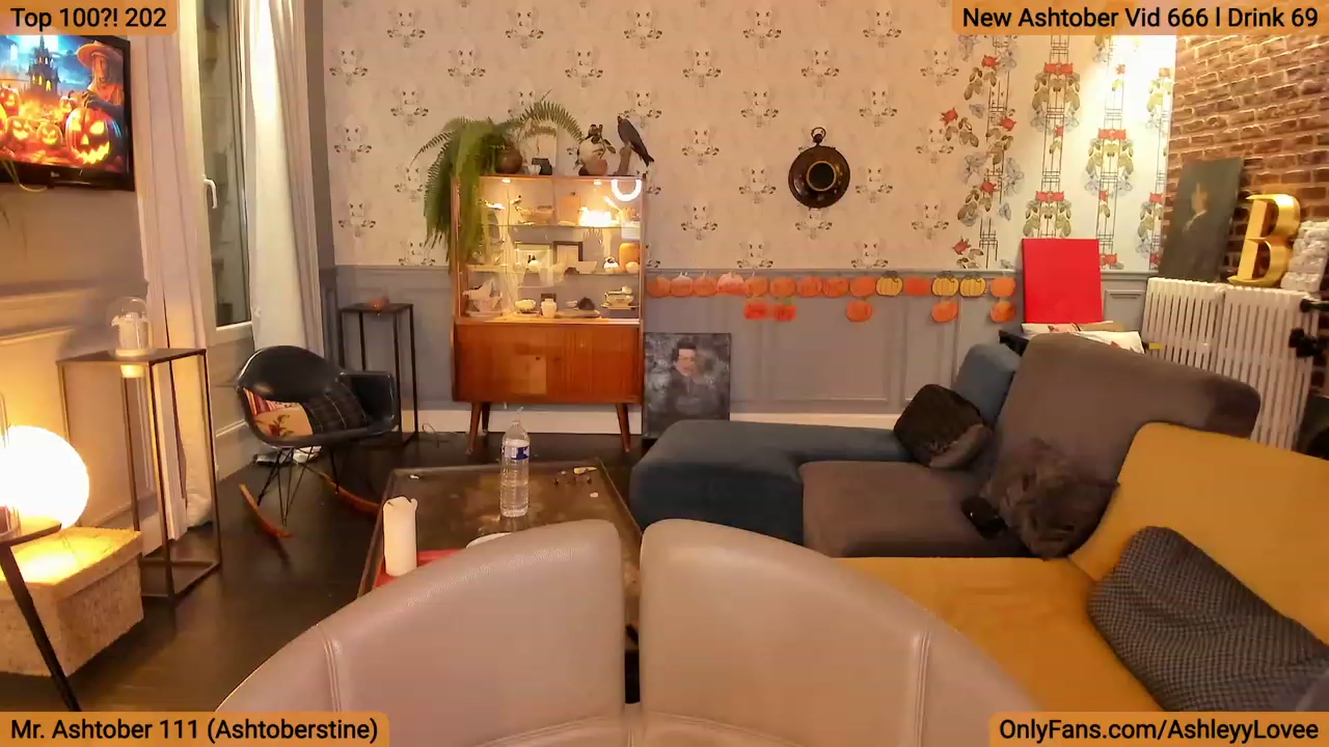 Gallery image thumbnail from AshleyyLovee's myfreecams stream on, 10/15/2023, 23:35 image 16 of 20