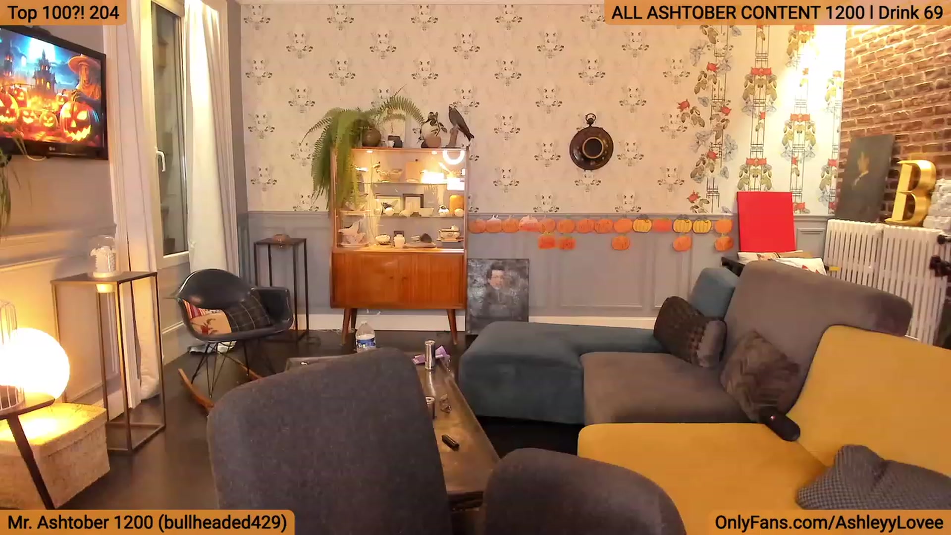 Gallery image thumbnail from AshleyyLovee's myfreecams stream on, 10/16/2023, 23:22 image 12 of 20