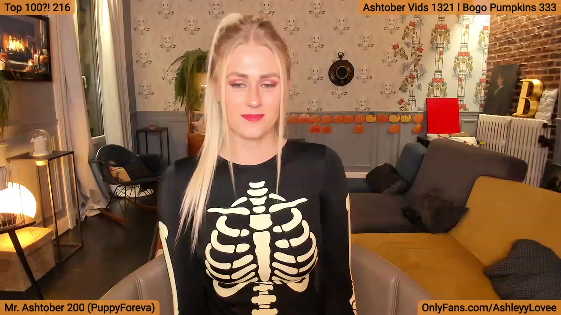 Gallery image thumbnail from AshleyyLovee's myfreecams stream on, 10/17/2023, 21:41 image 8 of 20