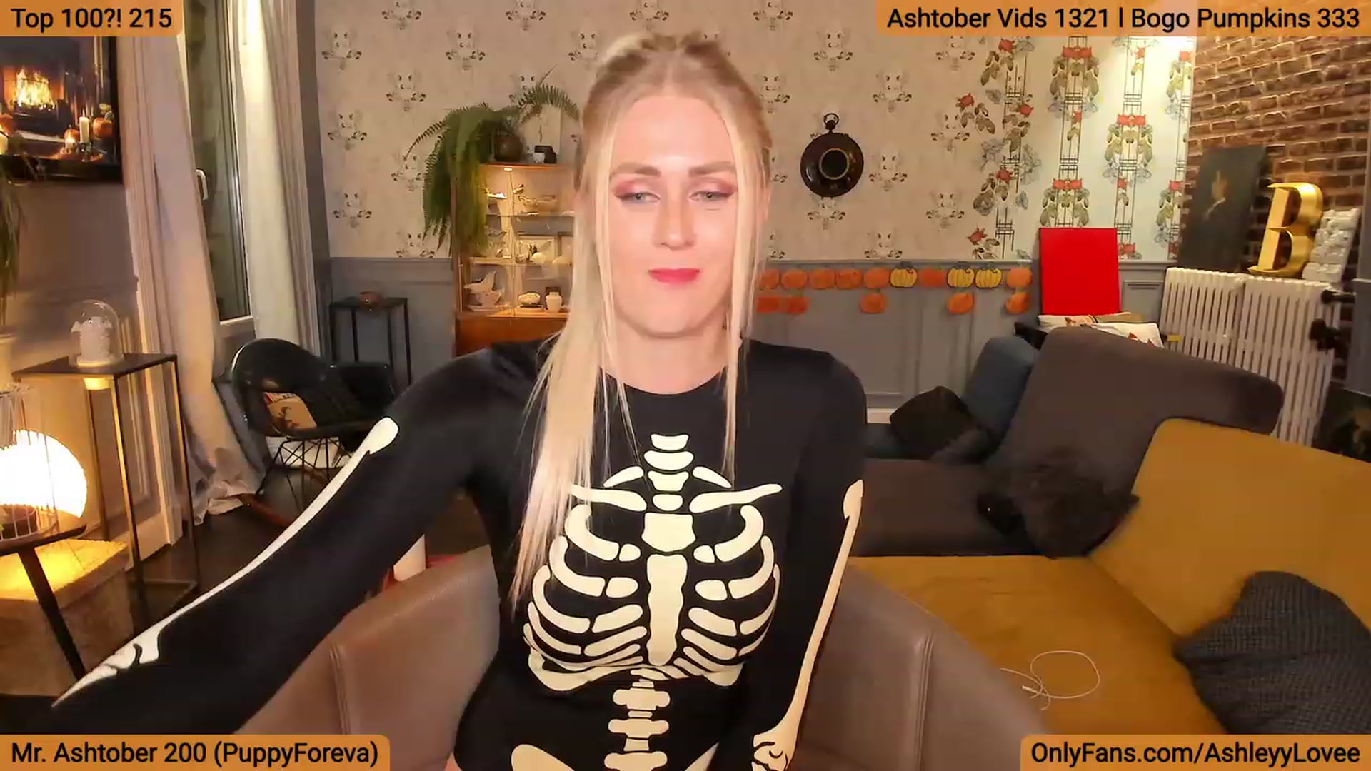 Gallery image thumbnail from AshleyyLovee's myfreecams stream on, 10/17/2023, 21:41 image 20 of 20