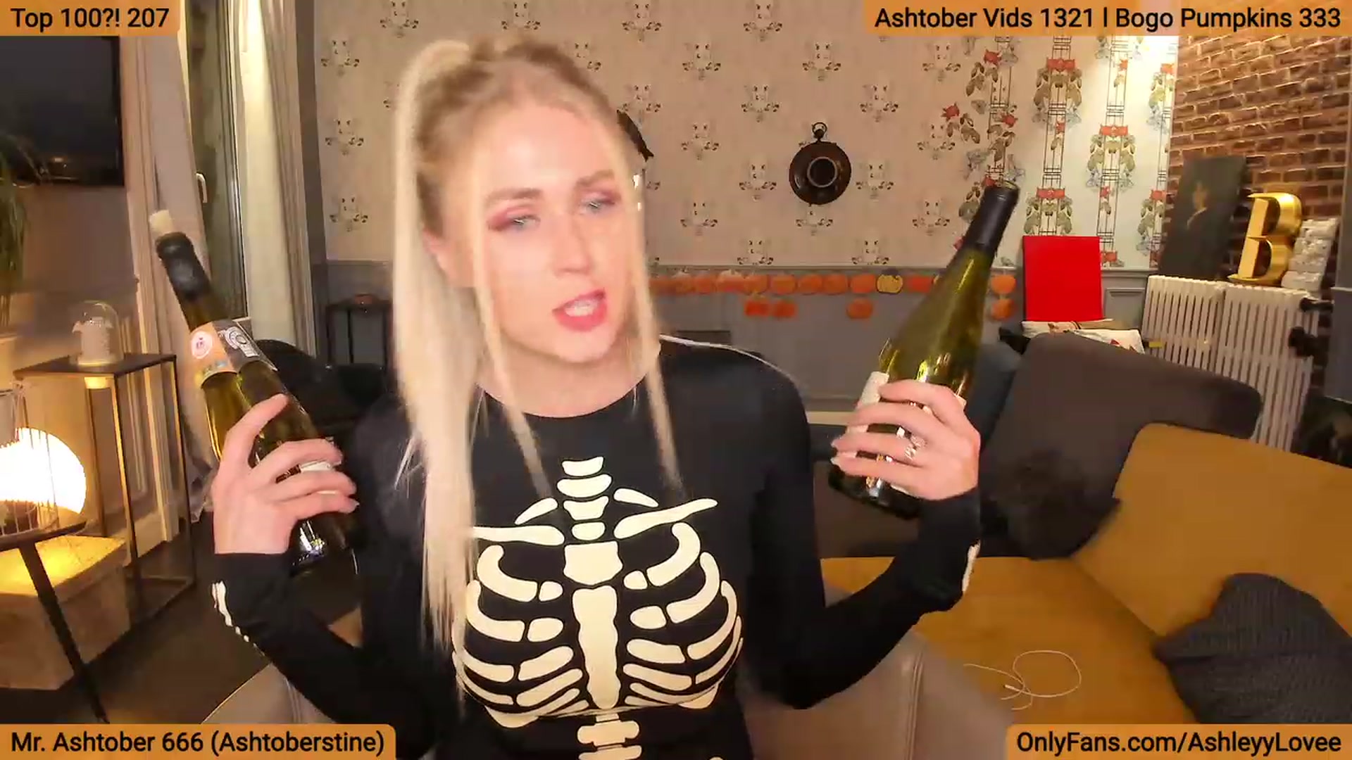 Gallery image thumbnail from AshleyyLovee's myfreecams stream on, 10/17/2023, 23:41 image 12 of 20