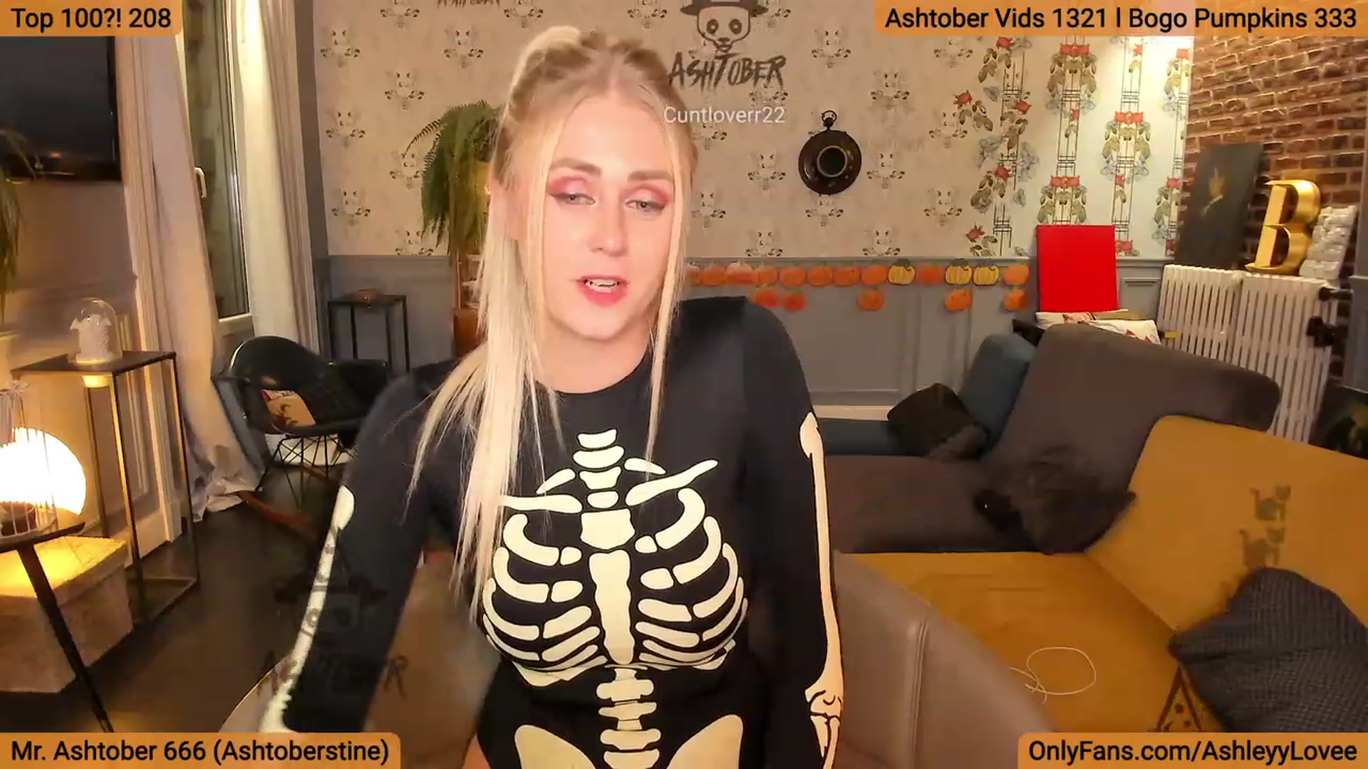 Gallery image thumbnail from AshleyyLovee's myfreecams stream on, 10/17/2023, 23:41 image 5 of 20