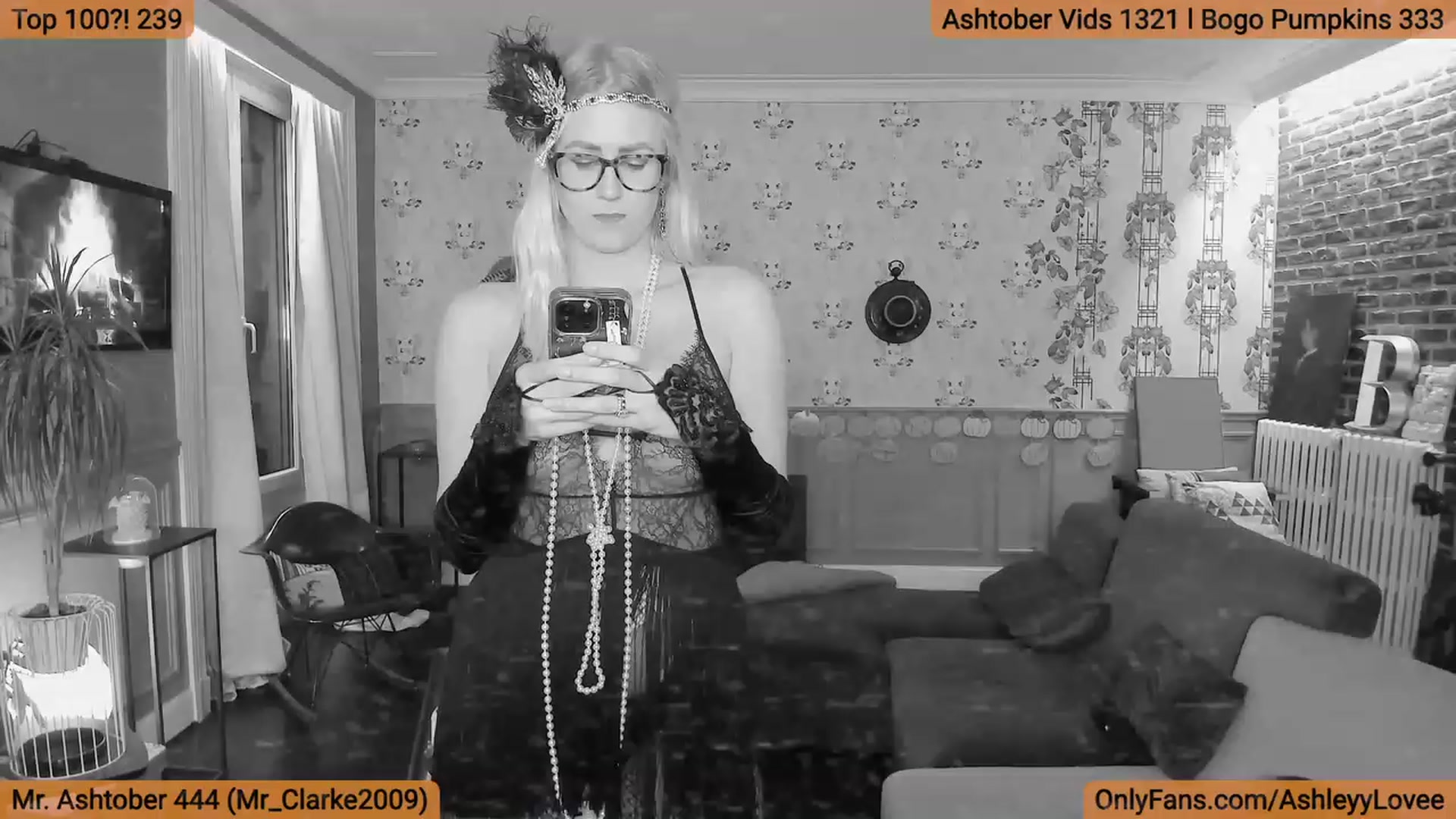 Gallery image thumbnail from AshleyyLovee's myfreecams stream on, 10/20/2023, 21:16 image 16 of 20