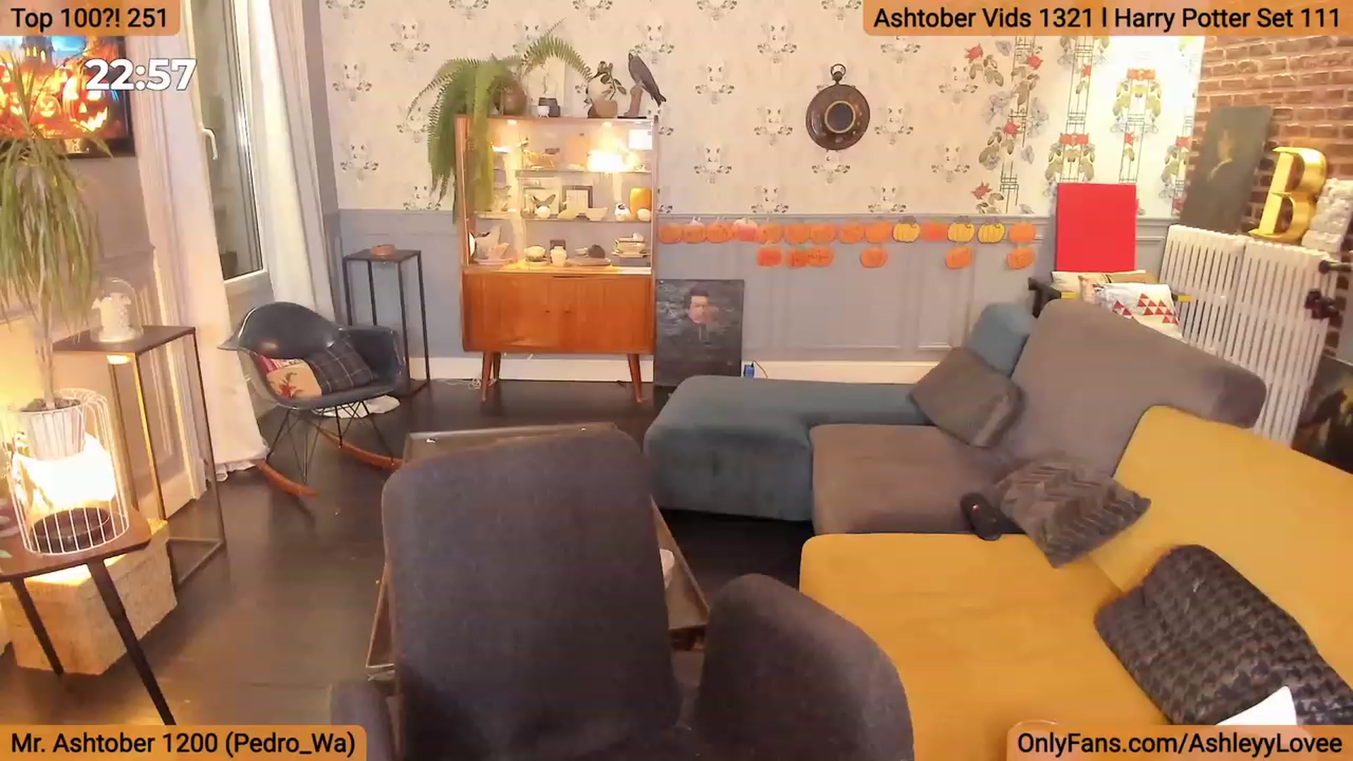 Gallery image thumbnail from AshleyyLovee's myfreecams stream on, 10/21/2023, 22:11 image 13 of 20