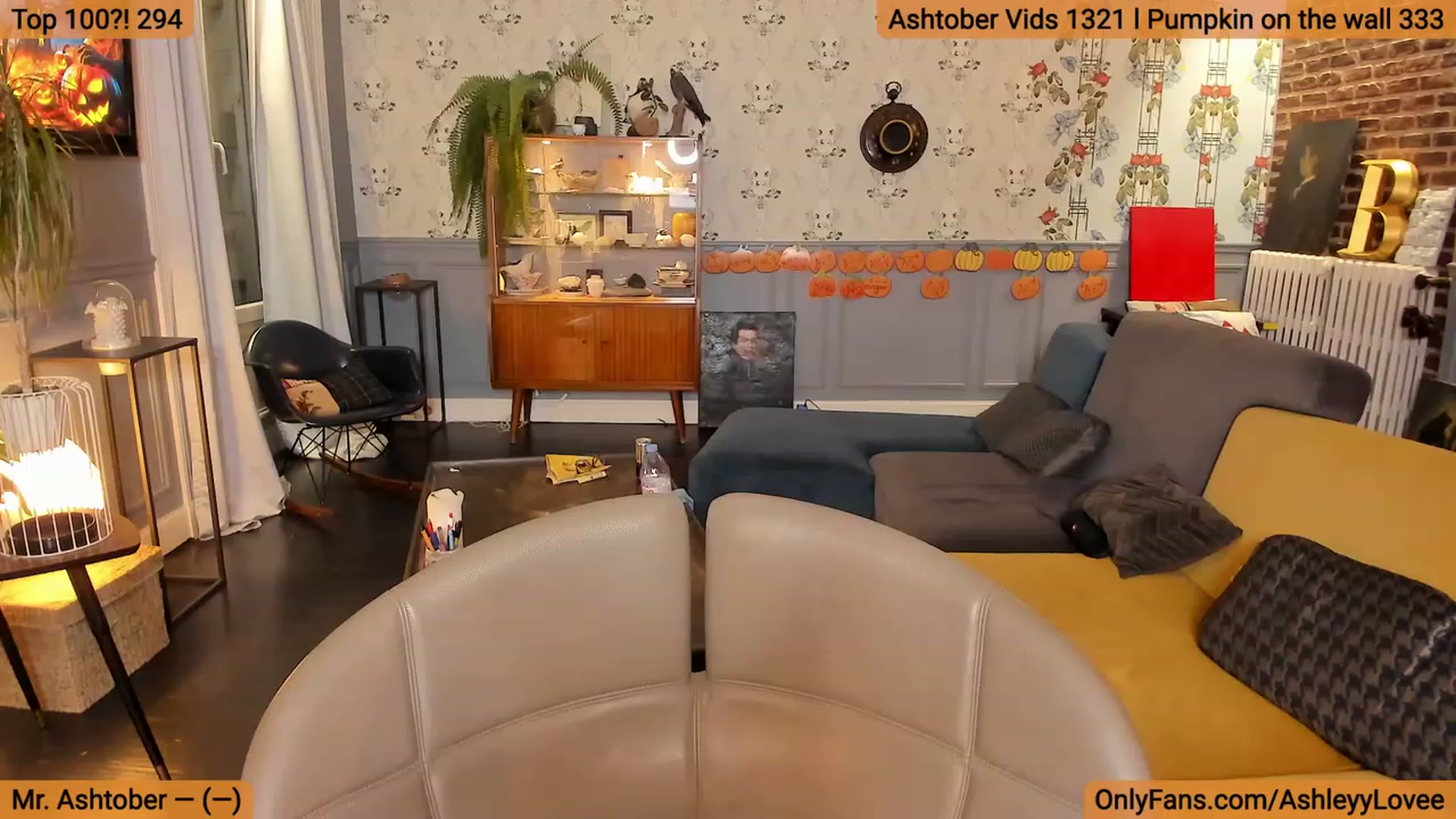 Gallery image thumbnail from AshleyyLovee's myfreecams stream on, 10/23/2023, 21:47 image 7 of 20