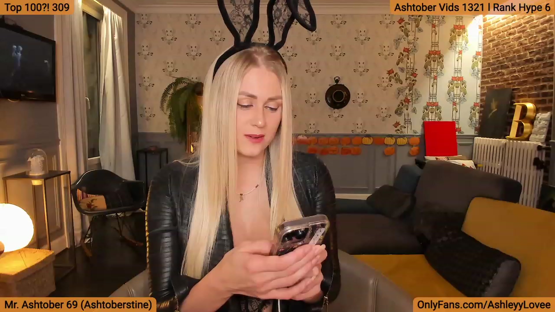 Gallery image thumbnail from AshleyyLovee's myfreecams stream on, 10/27/2023, 20:47 image 15 of 20