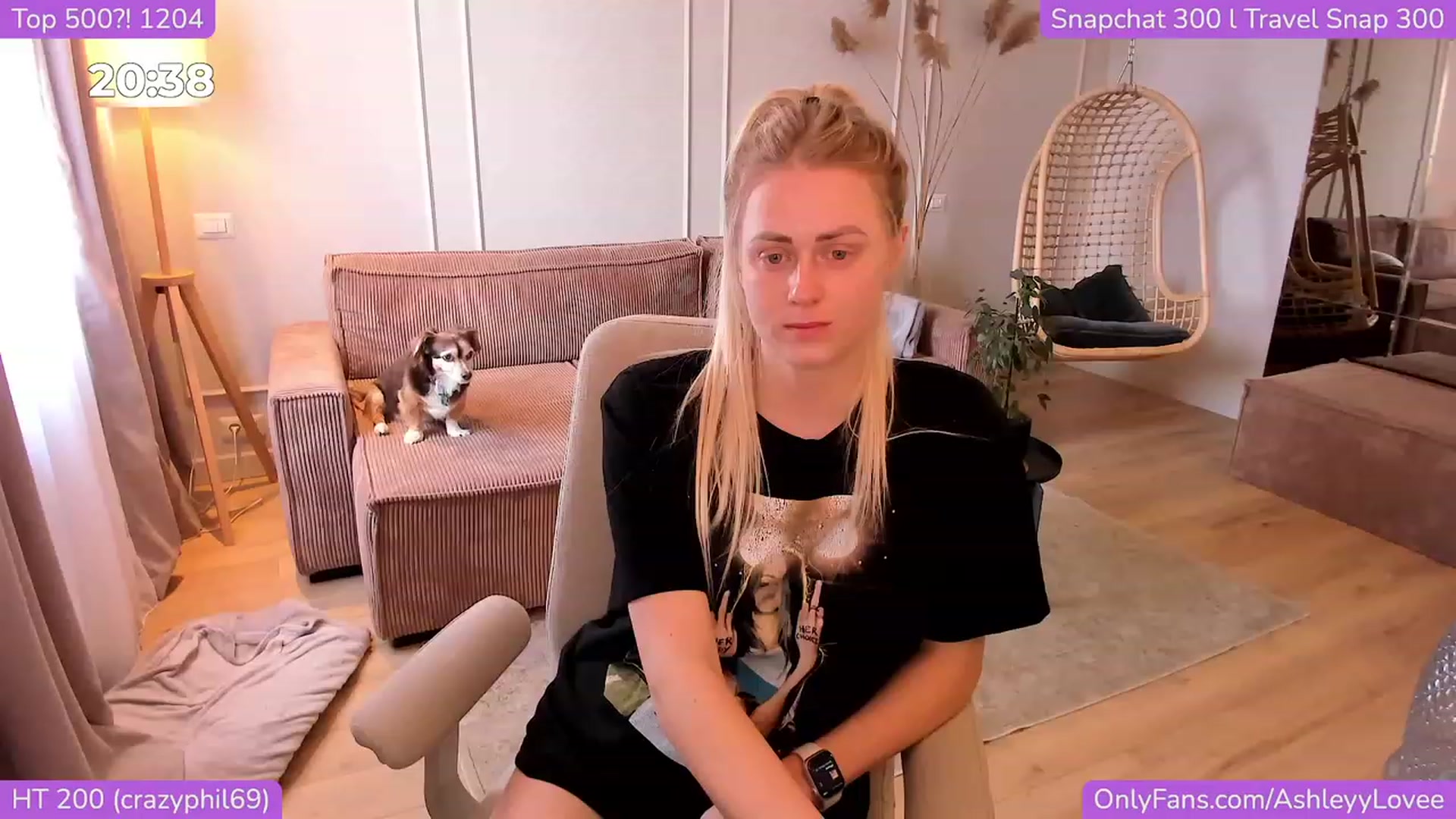 Gallery image thumbnail from AshleyyLovee's myfreecams stream on, 11/07/2023, 11:32 image 10 of 20