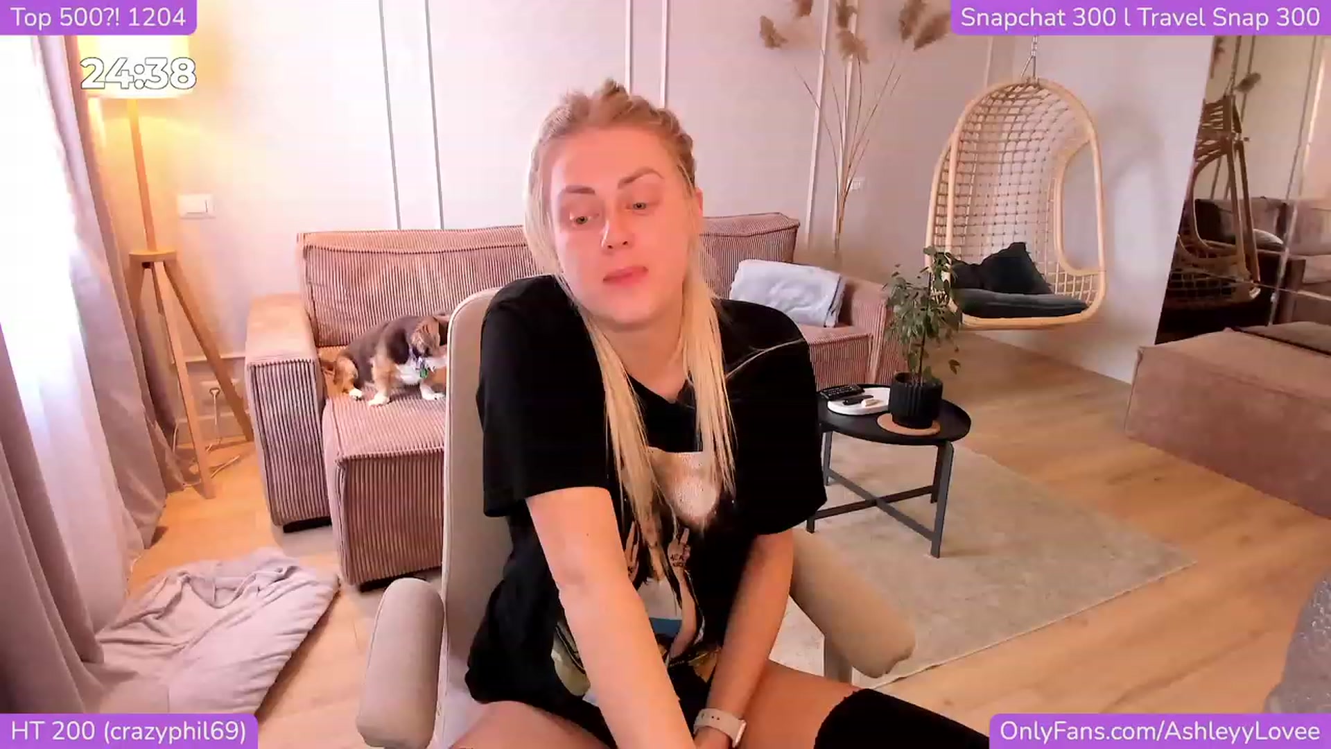 Gallery image thumbnail from AshleyyLovee's myfreecams stream on, 11/07/2023, 11:32 image 8 of 20