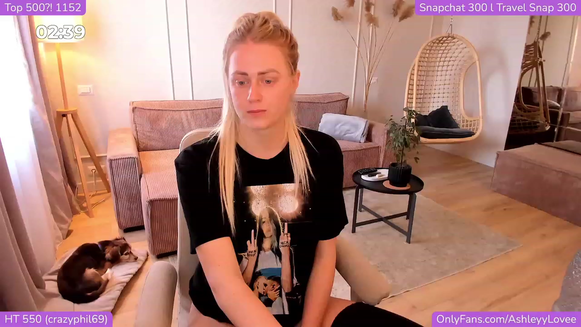 Gallery image thumbnail from AshleyyLovee's myfreecams stream on, 11/07/2023, 11:32 image 19 of 20