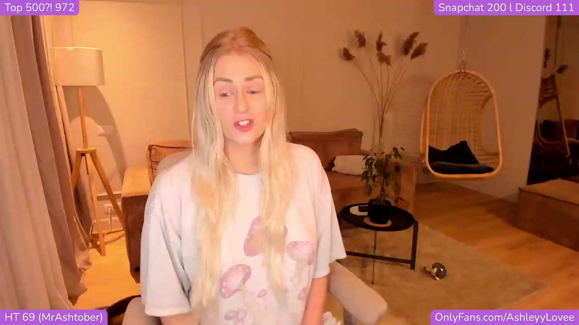 Gallery image thumbnail from AshleyyLovee's myfreecams stream on, 11/11/2023, 20:16 image 20 of 20