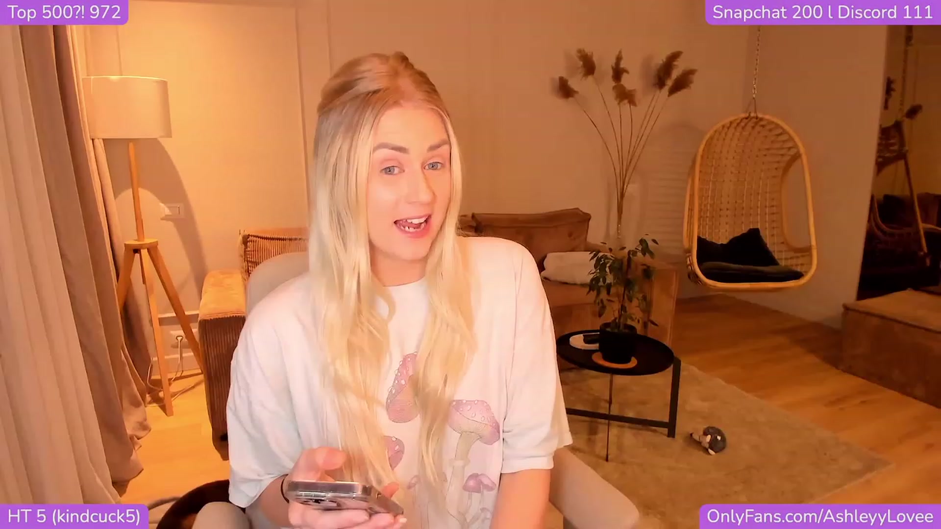 Gallery image thumbnail from AshleyyLovee's myfreecams stream on, 11/11/2023, 20:16 image 12 of 20