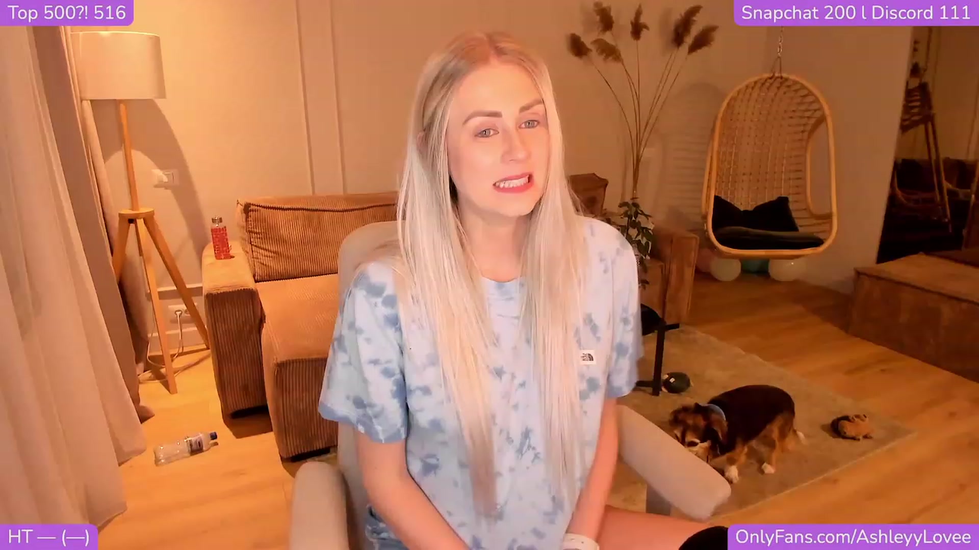 Gallery image thumbnail from AshleyyLovee's myfreecams stream on, 11/17/2023, 22:35 image 3 of 20