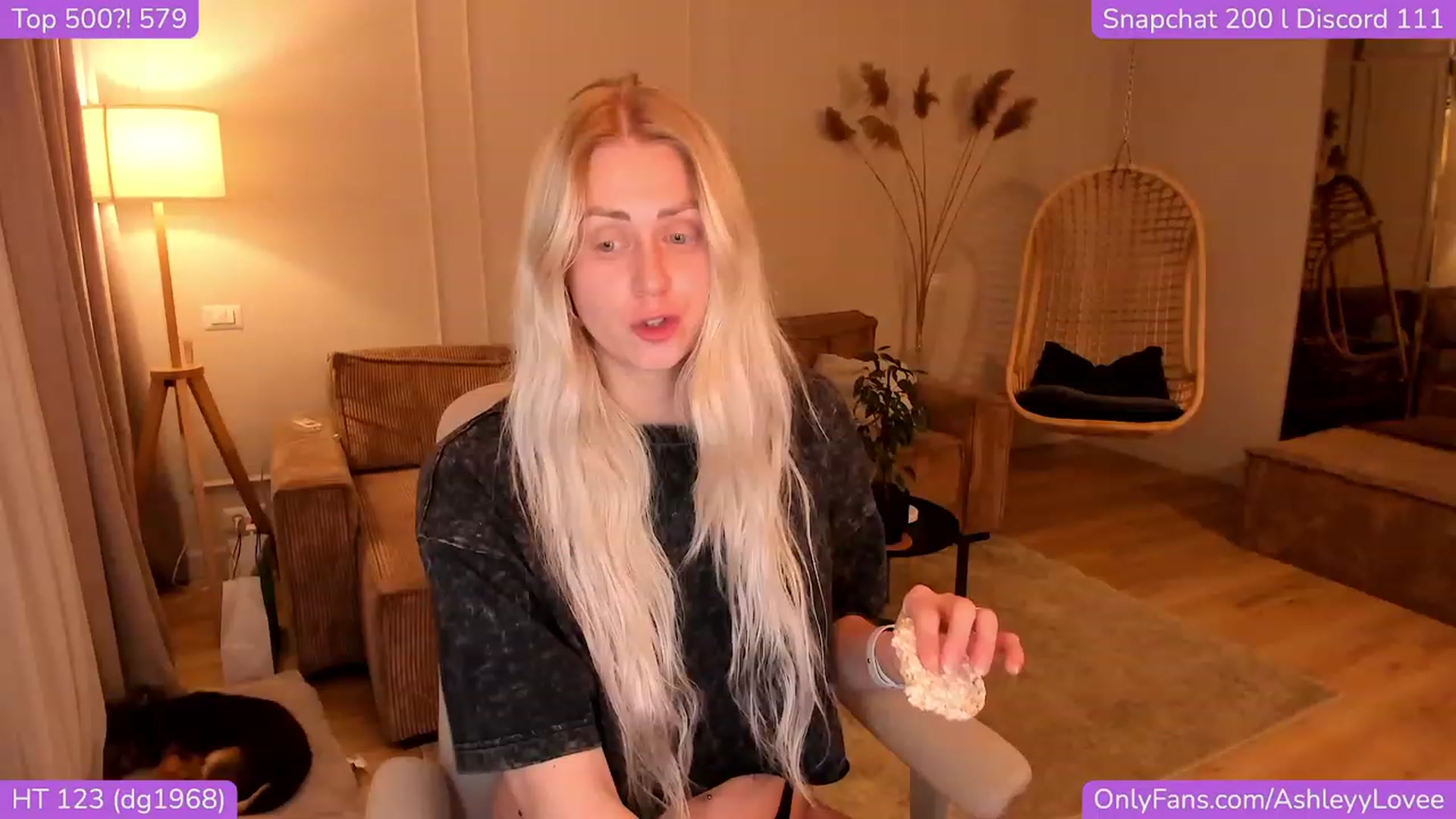 Gallery image thumbnail from AshleyyLovee's myfreecams stream on, 11/20/2023, 22:07 image 17 of 20