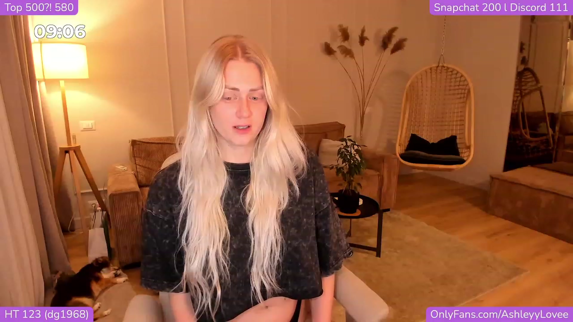 Gallery image thumbnail from AshleyyLovee's myfreecams stream on, 11/20/2023, 22:07 image 12 of 20