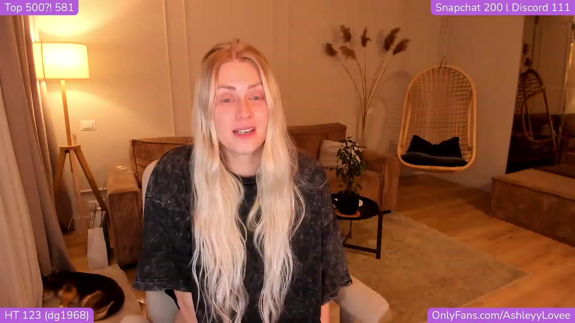 Gallery image thumbnail from AshleyyLovee's myfreecams stream on, 11/20/2023, 22:36 image 8 of 20