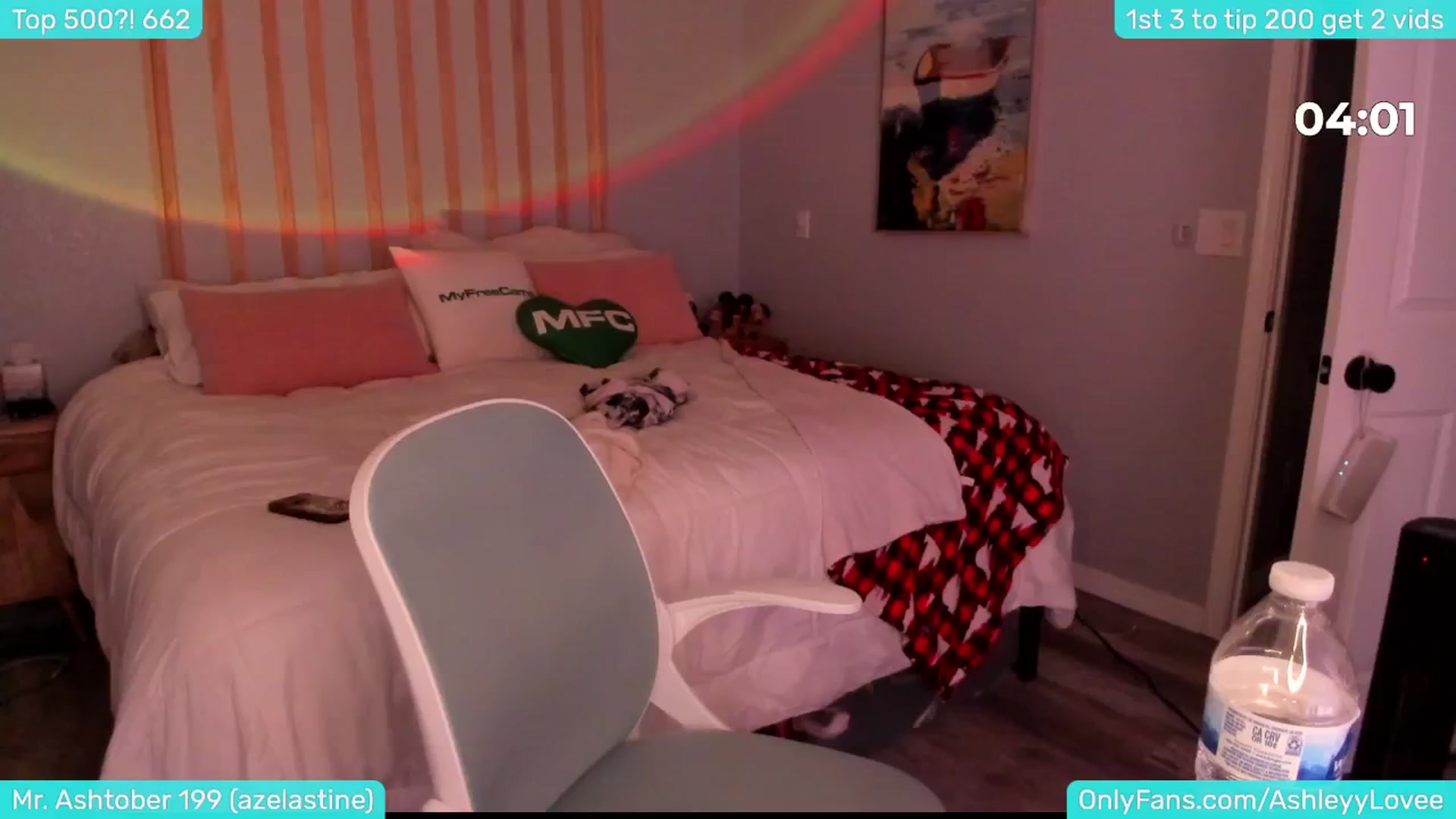 Gallery image thumbnail from AshleyyLovee's myfreecams stream on, 12/03/2024, 01:54 image 18 of 20