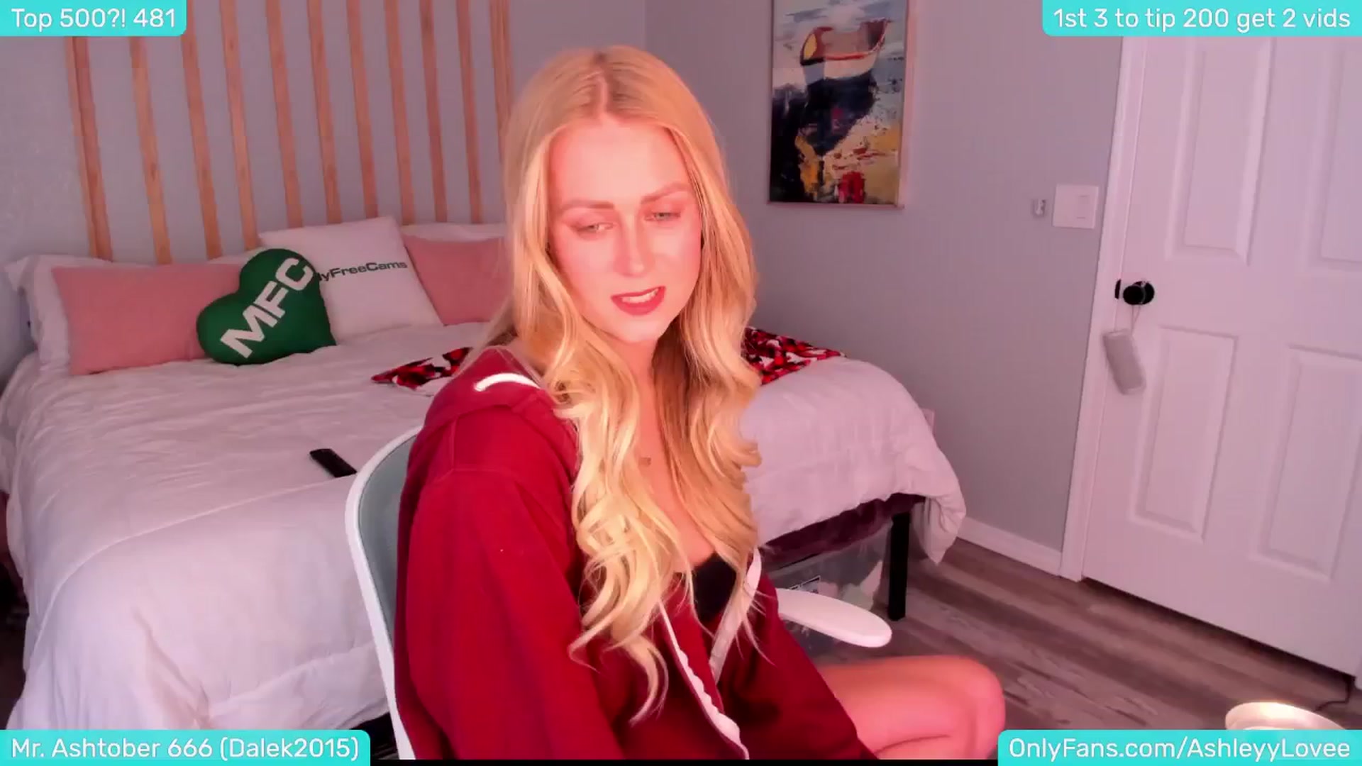 Gallery image thumbnail from AshleyyLovee's myfreecams stream on, 12/04/2024, 22:46 image 1 of 20