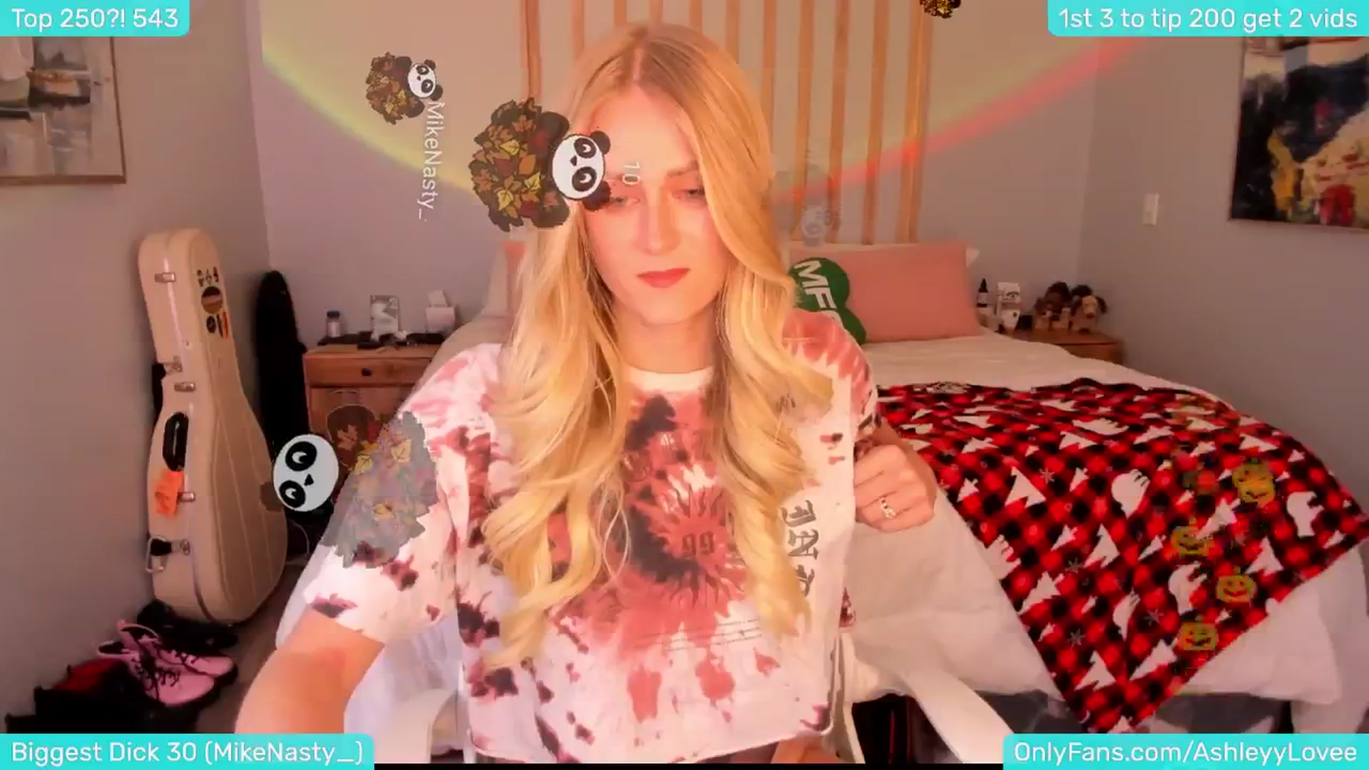 Gallery image thumbnail from AshleyyLovee's myfreecams stream on, 12/06/2024, 01:13 image 3 of 20