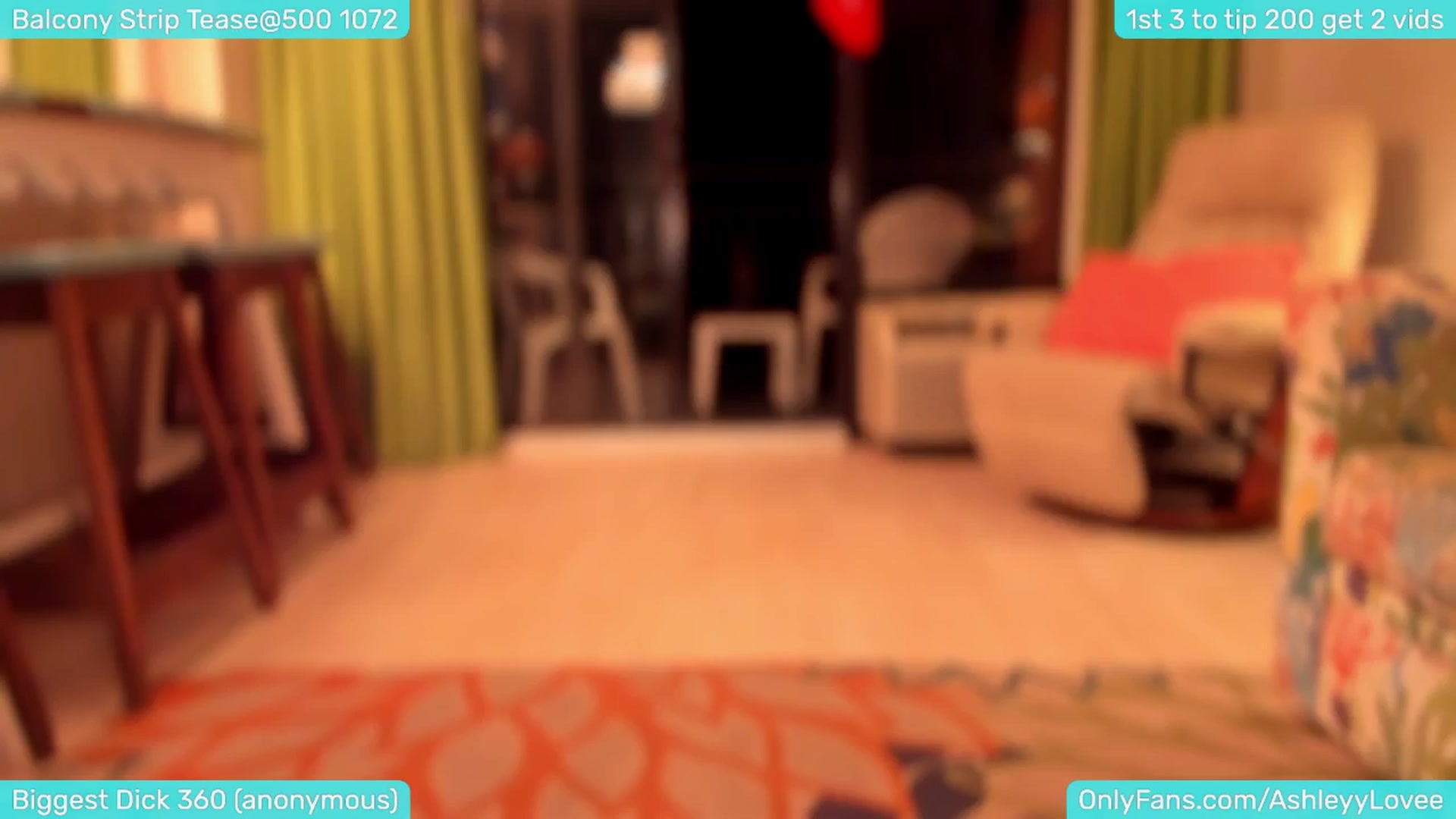 Gallery image thumbnail from AshleyyLovee's myfreecams stream on, 12/15/2024, 02:09 image 6 of 20