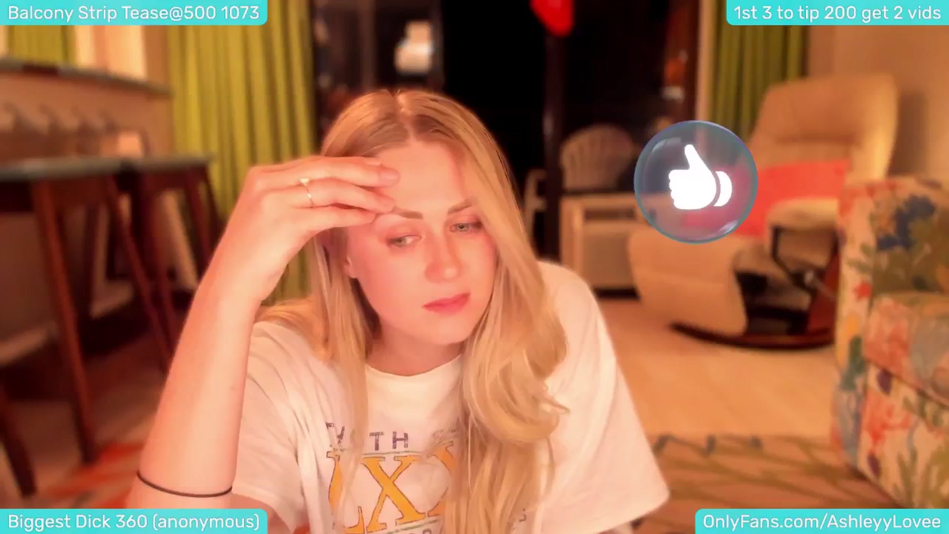 Gallery image thumbnail from AshleyyLovee's myfreecams stream on, 12/15/2024, 02:09 image 9 of 20