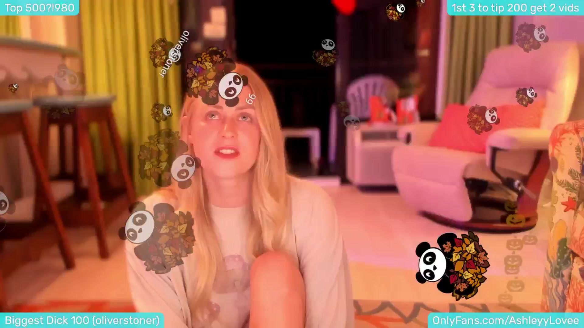 Gallery image thumbnail from AshleyyLovee's myfreecams stream on, 12/17/2024, 05:03 image 8 of 20