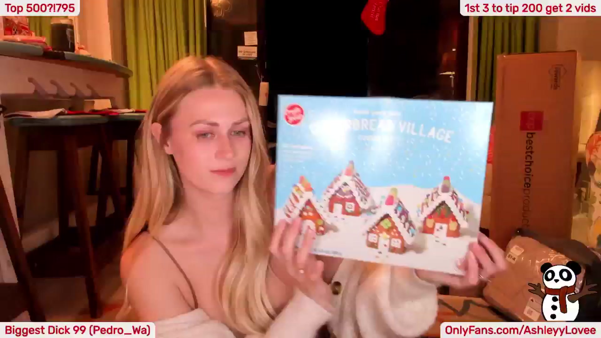 Gallery image thumbnail from AshleyyLovee's myfreecams stream on, 12/18/2024, 24:24 image 4 of 20