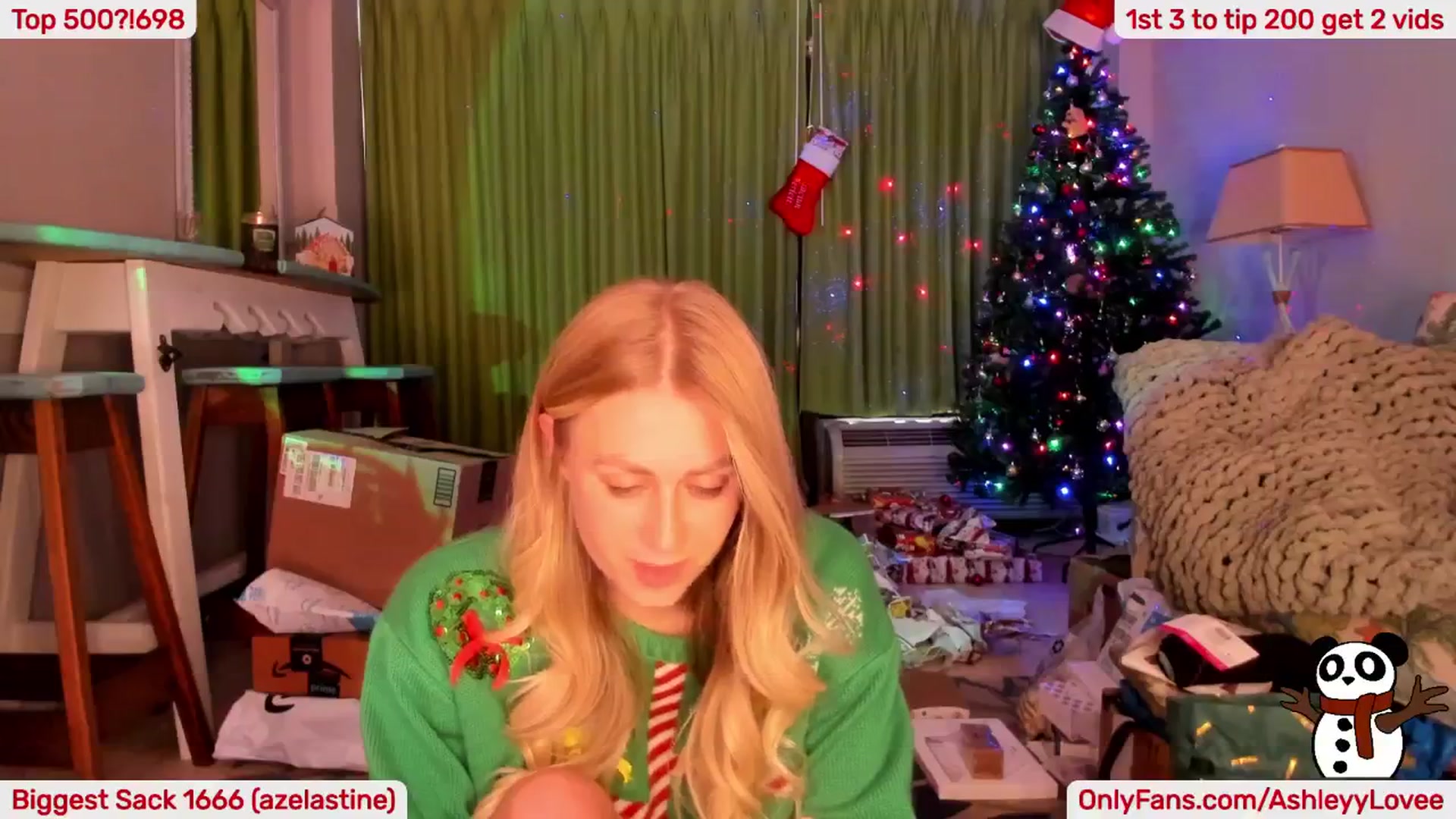 Gallery image thumbnail from AshleyyLovee's myfreecams stream on, 12/24/2024, 22:00 image 13 of 20