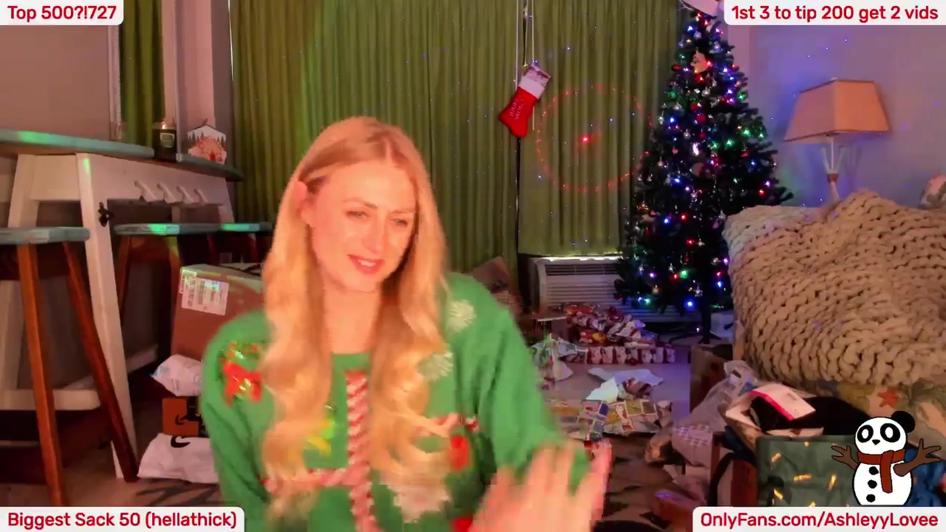 Gallery image thumbnail from AshleyyLovee's myfreecams stream on, 12/24/2024, 22:00 image 8 of 20