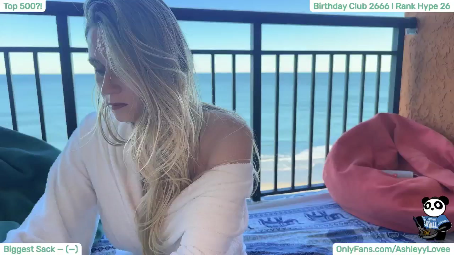 Gallery image thumbnail from AshleyyLovee's myfreecams stream on, 01/01/2025, 23:11 image 2 of 20