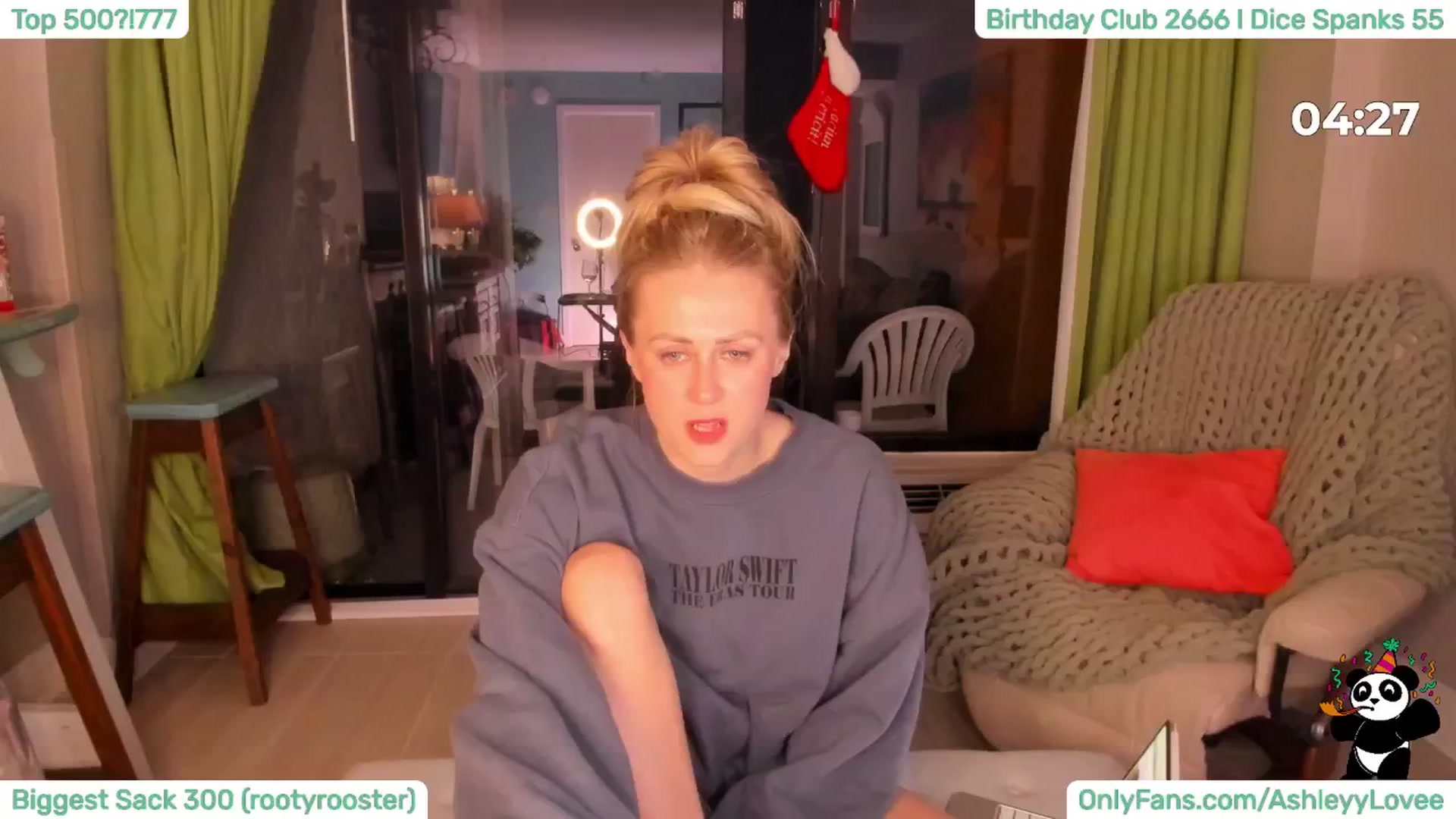 Gallery image thumbnail from AshleyyLovee's myfreecams stream on, 01/02/2025, 23:18 image 18 of 20