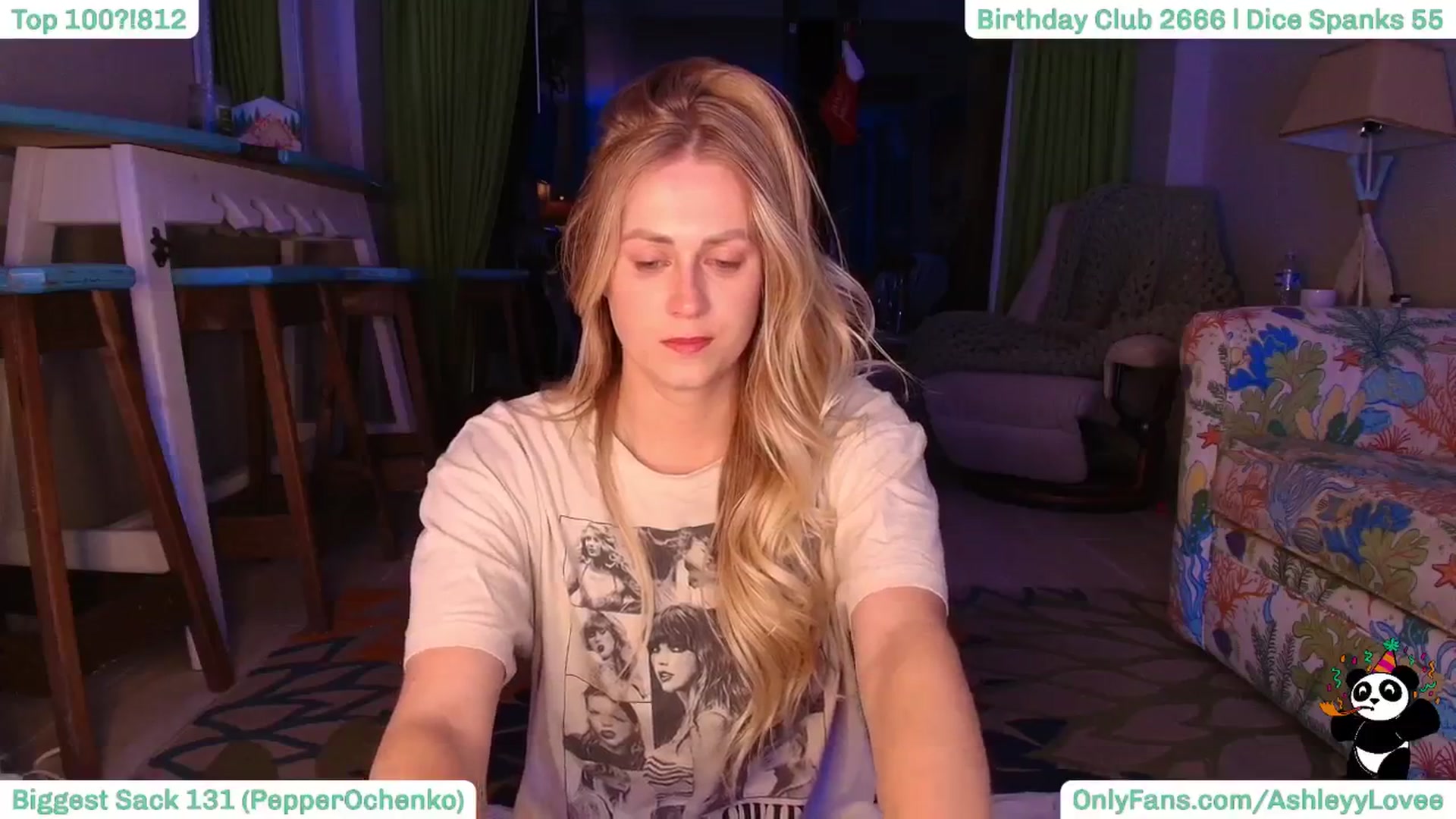 Gallery image thumbnail from AshleyyLovee's myfreecams stream on, 01/07/2025, 23:20 image 19 of 20