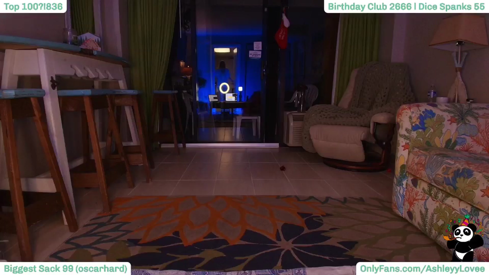 Gallery image thumbnail from AshleyyLovee's myfreecams stream on, 01/07/2025, 23:20 image 5 of 20