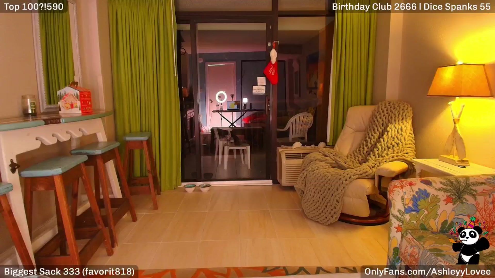 Gallery image thumbnail from AshleyyLovee's myfreecams stream on, 01/12/2025, 24:57 image 20 of 20