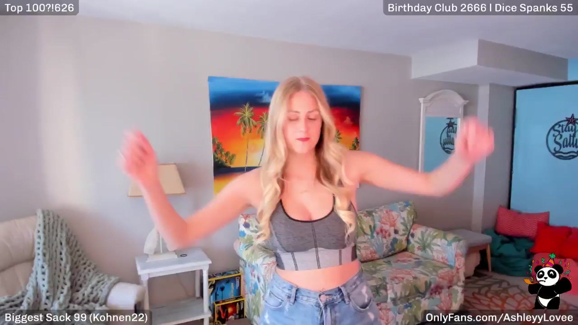 Gallery image thumbnail from AshleyyLovee's myfreecams stream on, 01/12/2025, 20:36 image 12 of 20