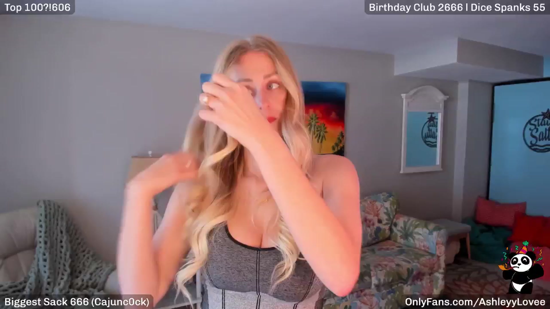 Gallery image thumbnail from AshleyyLovee's myfreecams stream on, 01/12/2025, 20:36 image 18 of 20