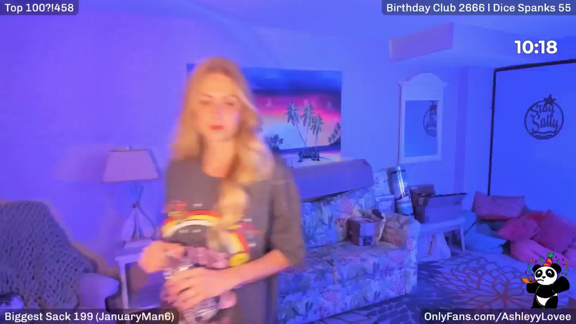 Gallery image thumbnail from AshleyyLovee's myfreecams stream on, 01/15/2025, 24:01 image 10 of 20