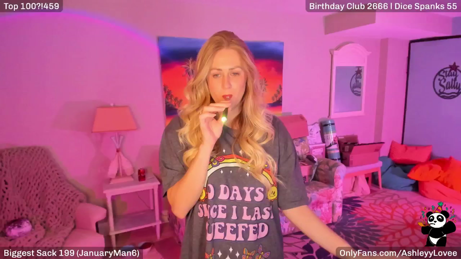 Gallery image thumbnail from AshleyyLovee's myfreecams stream on, 01/15/2025, 24:01 image 5 of 20