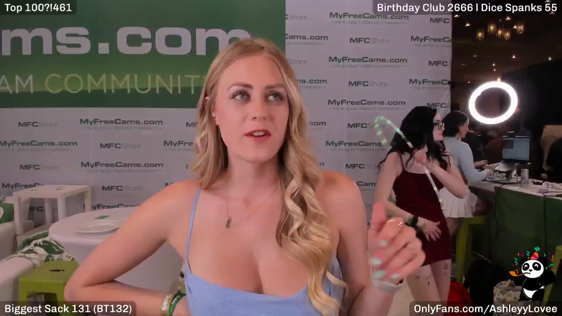 Gallery image thumbnail from AshleyyLovee's myfreecams stream on, 01/23/2025, 01:07 image 14 of 20