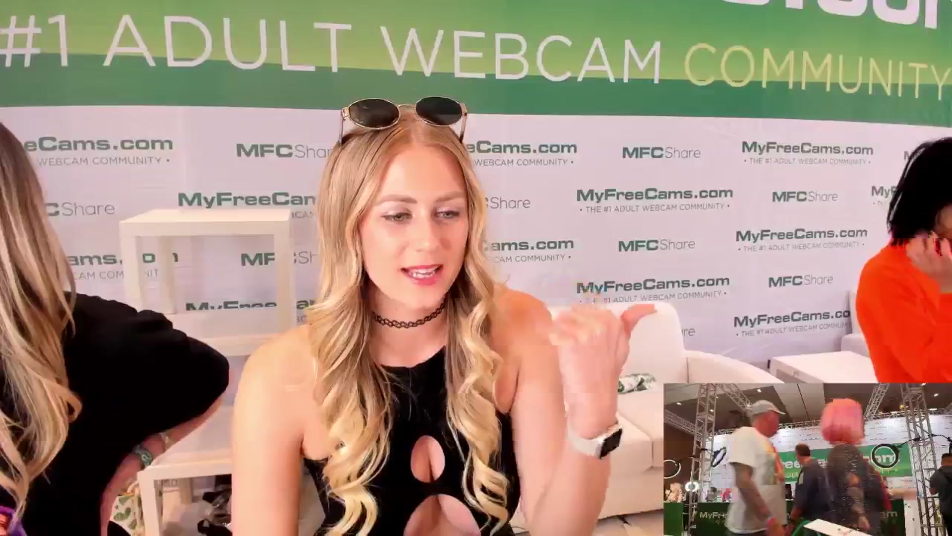 Gallery image thumbnail from AshleyyLovee's myfreecams stream on, 01/24/2025, 24:02 image 13 of 20