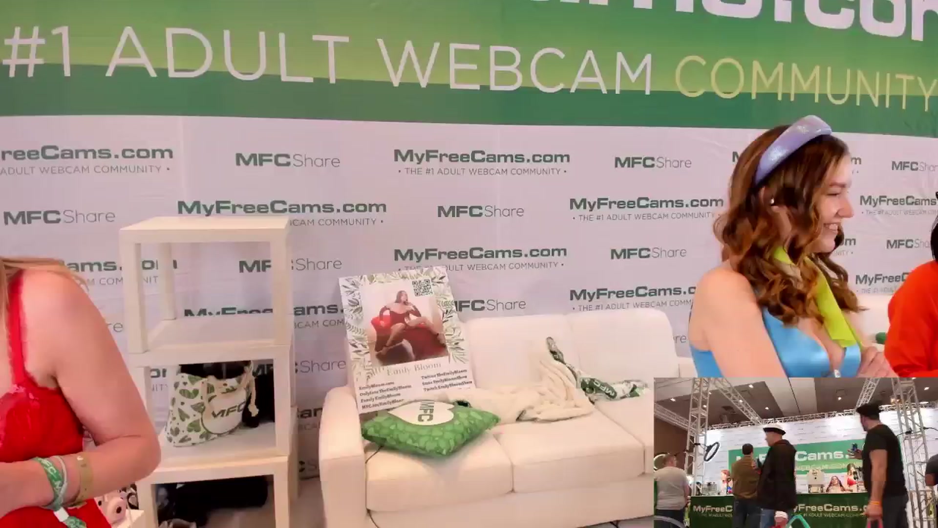 Gallery image thumbnail from AshleyyLovee's myfreecams stream on, 01/24/2025, 24:59 image 2 of 20
