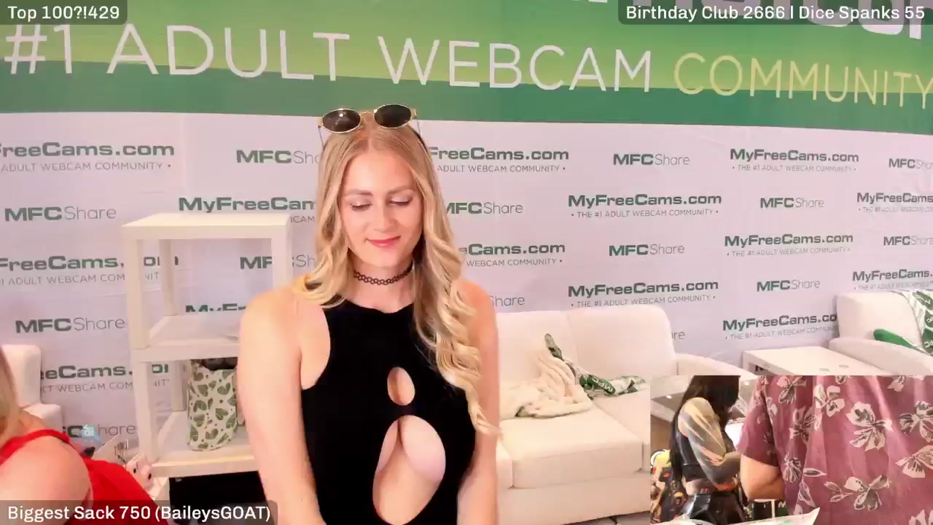 Gallery image thumbnail from AshleyyLovee's myfreecams stream on, 01/24/2025, 24:59 image 14 of 20