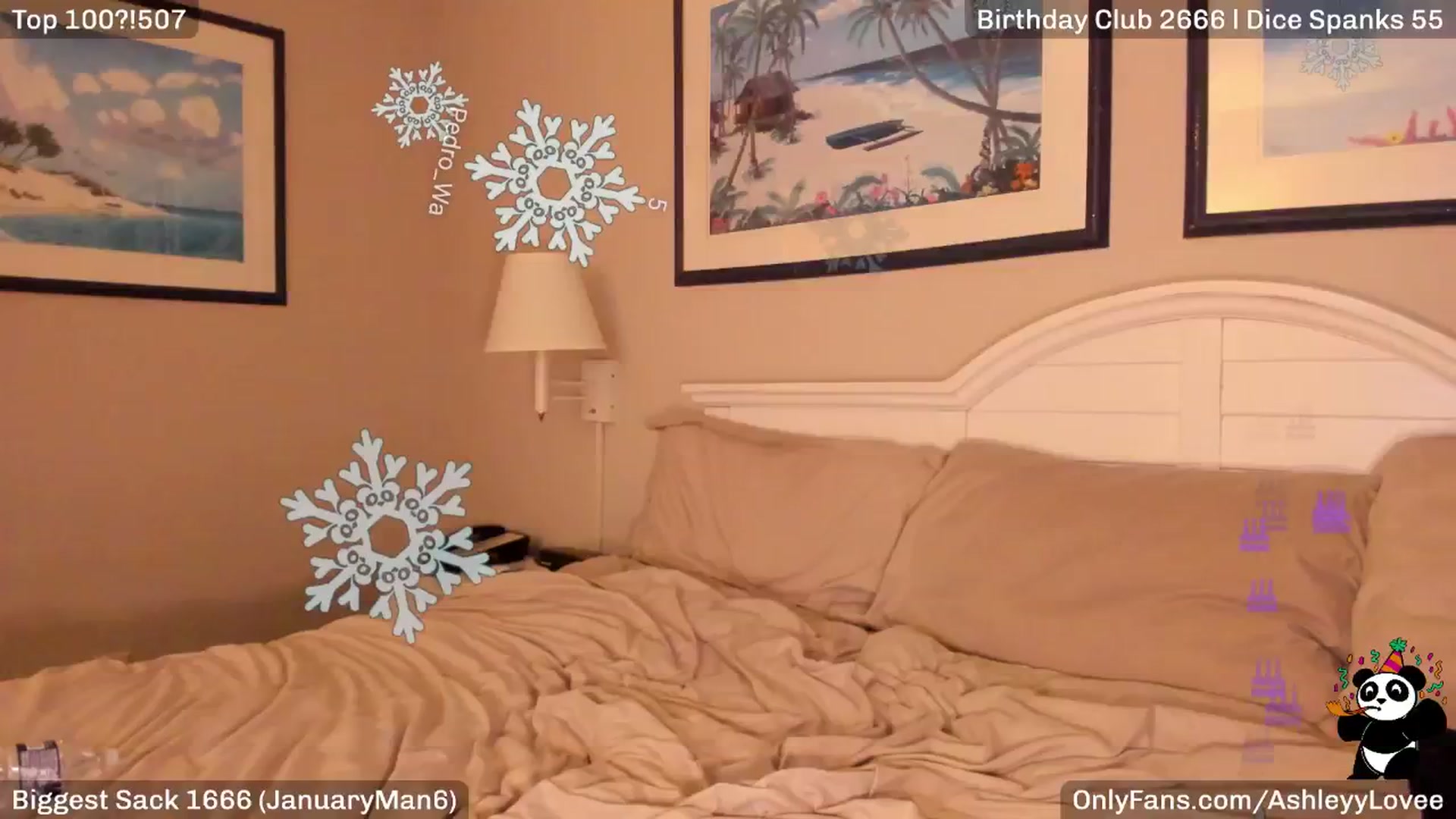 Gallery image thumbnail from AshleyyLovee's myfreecams stream on, 02/01/2025, 24:26 image 13 of 20