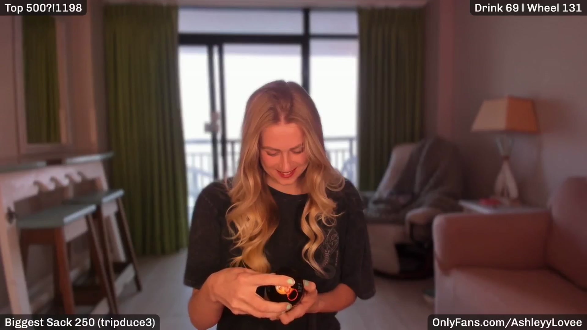 Gallery image thumbnail from AshleyyLovee's myfreecams stream on, 02/01/2025, 23:58 image 8 of 20