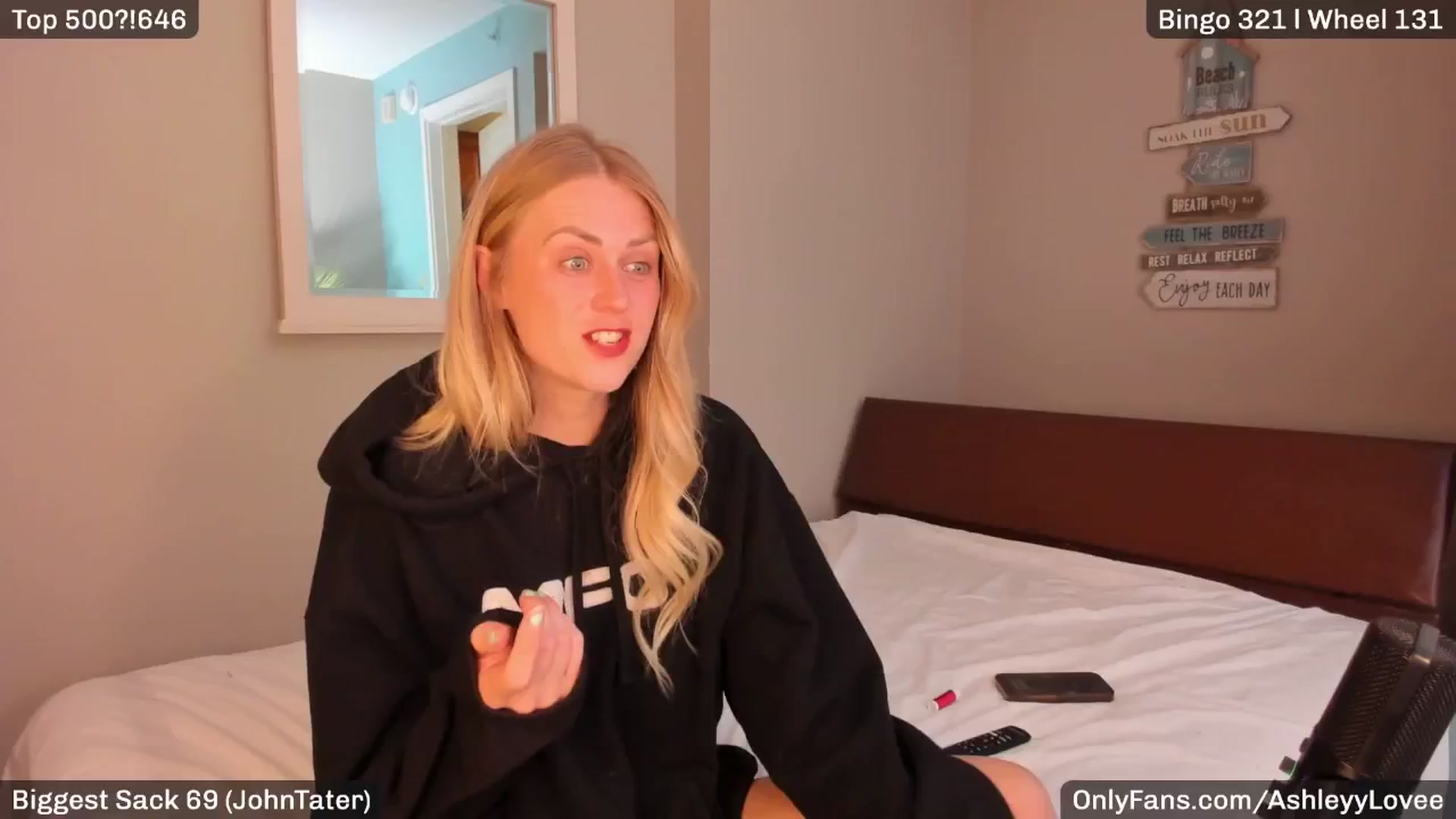 Gallery image thumbnail from AshleyyLovee's myfreecams stream on, 02/05/2025, 24:03 image 11 of 20